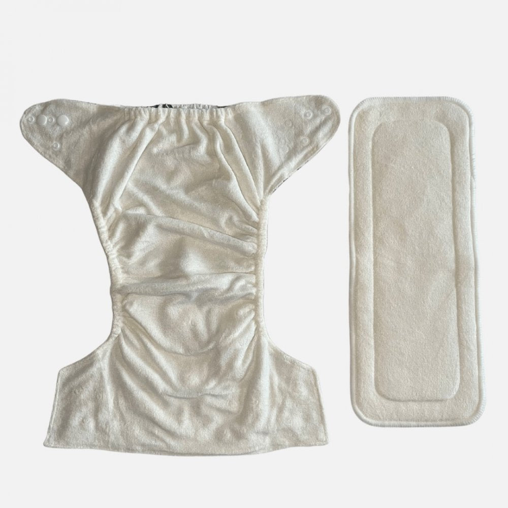 Bamboo adjustable cloth diaper - Smiling Llama