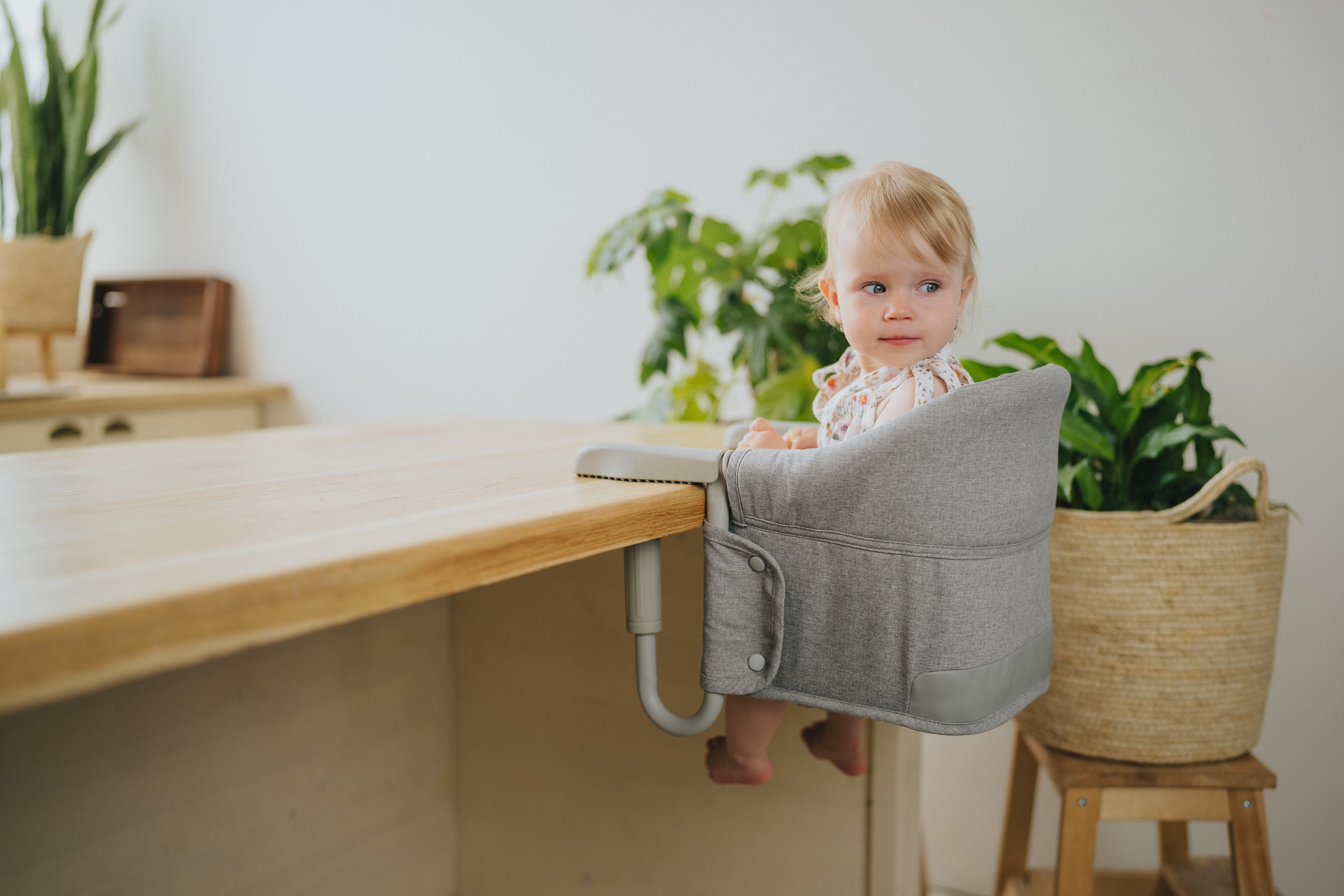Travel high chair Monkey Mum® - gray